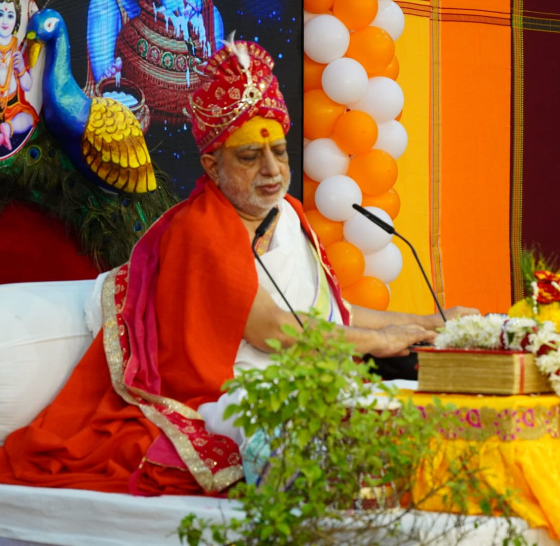 जिनका दिल रुपयों में लगा है वह भगवान का भजन क्या करेगा - संत शंभूशरण